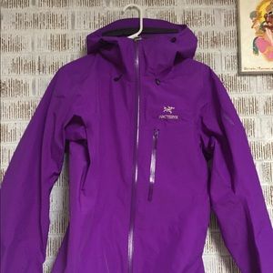 Arcteryx Alpha SL Jacket: size Large